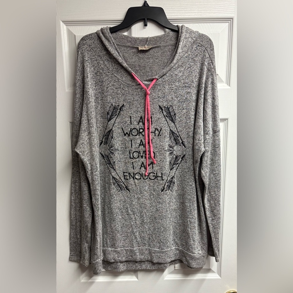 💕 2 For $10 Free Kisses Hooded Short Sleeve Too Size 2X